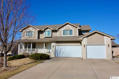 Photo of 1235 Cork Drive, Papillion, NE 68046 (MLS # 22605209)