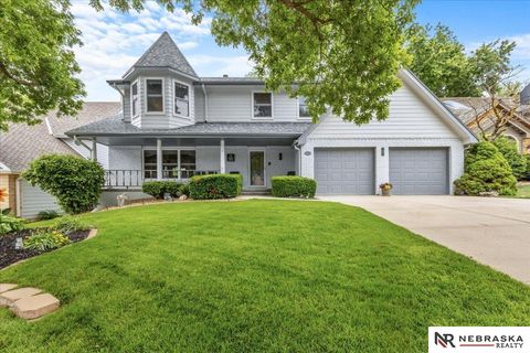 Photo of 10310 Washington Drive, Omaha, NE 68127 (MLS # 22612449)