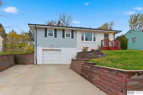 Photo of 9411 Tomahawk Boulevard, Omaha, NE 68134 (MLS # 22530616)