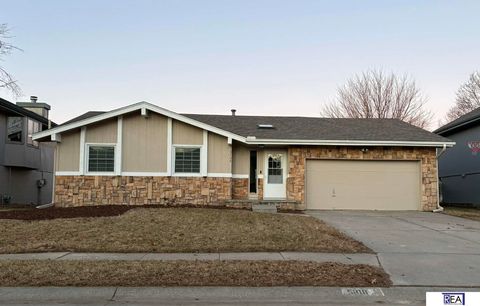 Photo of 5108 S 162 Avenue, Omaha, NE 68135 (MLS # 22602879)