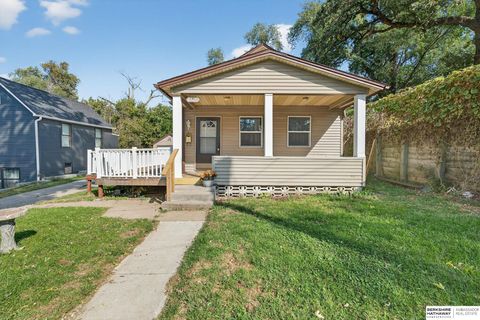 Photo of 1610 Frederick Street, Omaha, NE 68108 (MLS # 22527157)