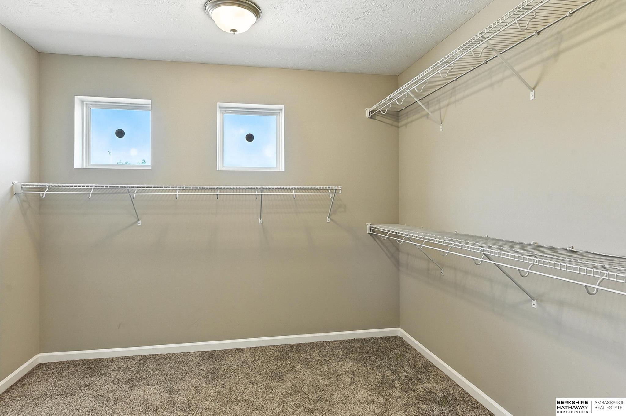 Elkhorn, Nebraska 68022, United States, 4 Bedrooms Bedrooms, ,3 BathroomsBathrooms,Residential,Active,181701