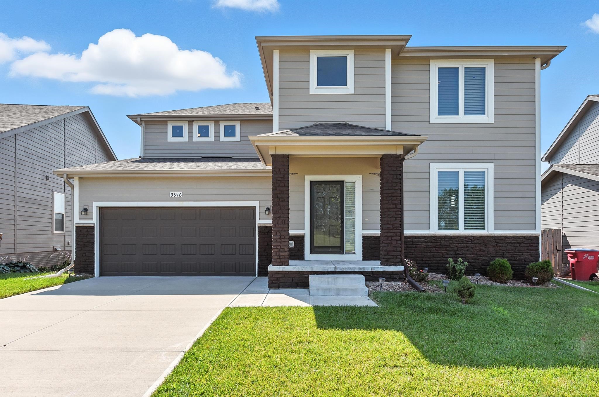 Elkhorn, Nebraska 68022, United States, 4 Bedrooms Bedrooms, ,3 BathroomsBathrooms,Residential,Active,181701