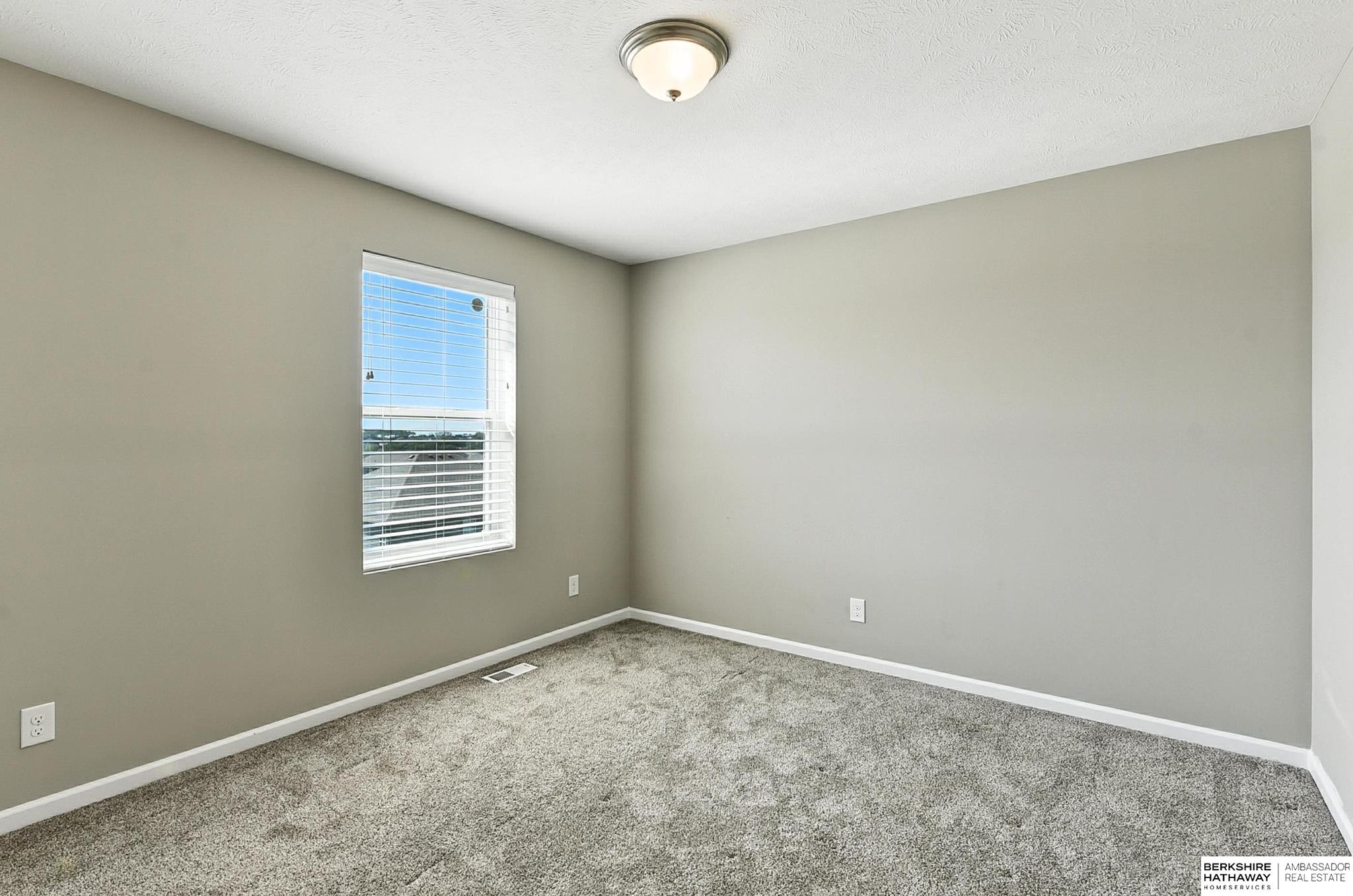 Elkhorn, Nebraska 68022, United States, 4 Bedrooms Bedrooms, ,3 BathroomsBathrooms,Residential,Active,181701