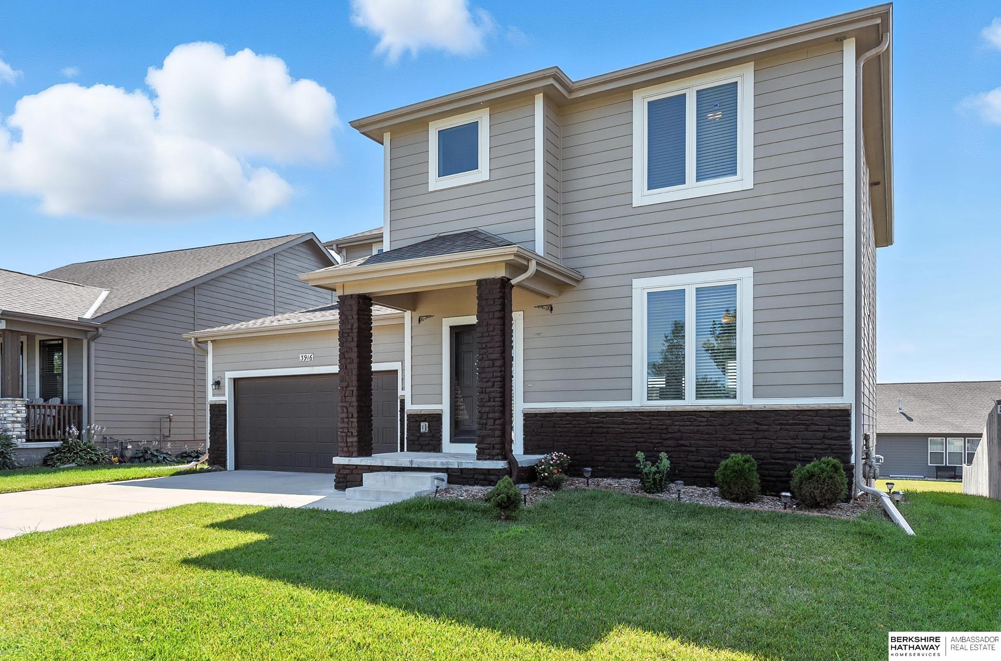 Elkhorn, Nebraska 68022, United States, 4 Bedrooms Bedrooms, ,3 BathroomsBathrooms,Residential,Active,181701