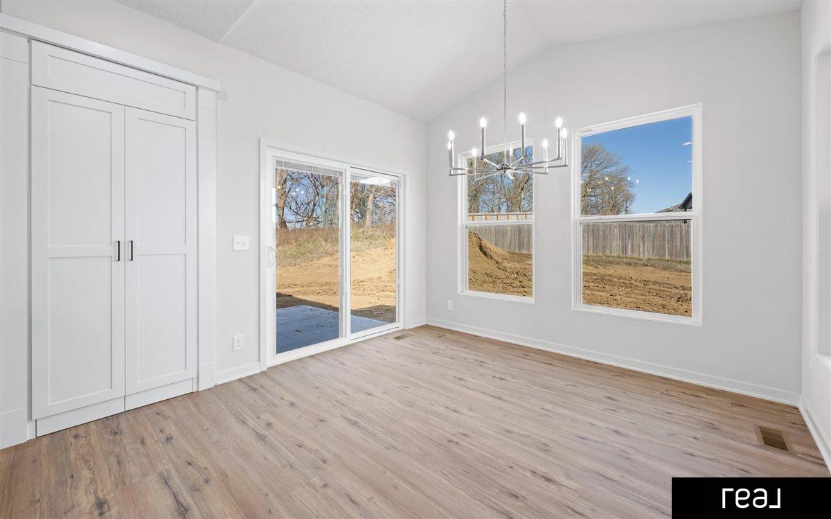 Papillion, Nebraska 68133, United States, 4 Bedrooms Bedrooms, ,3 BathroomsBathrooms,Residential,Active,21020