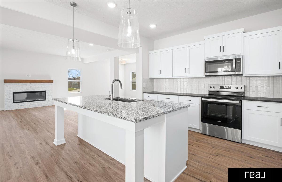 Papillion, Nebraska 68133, United States, 4 Bedrooms Bedrooms, ,3 BathroomsBathrooms,Residential,Active,21020