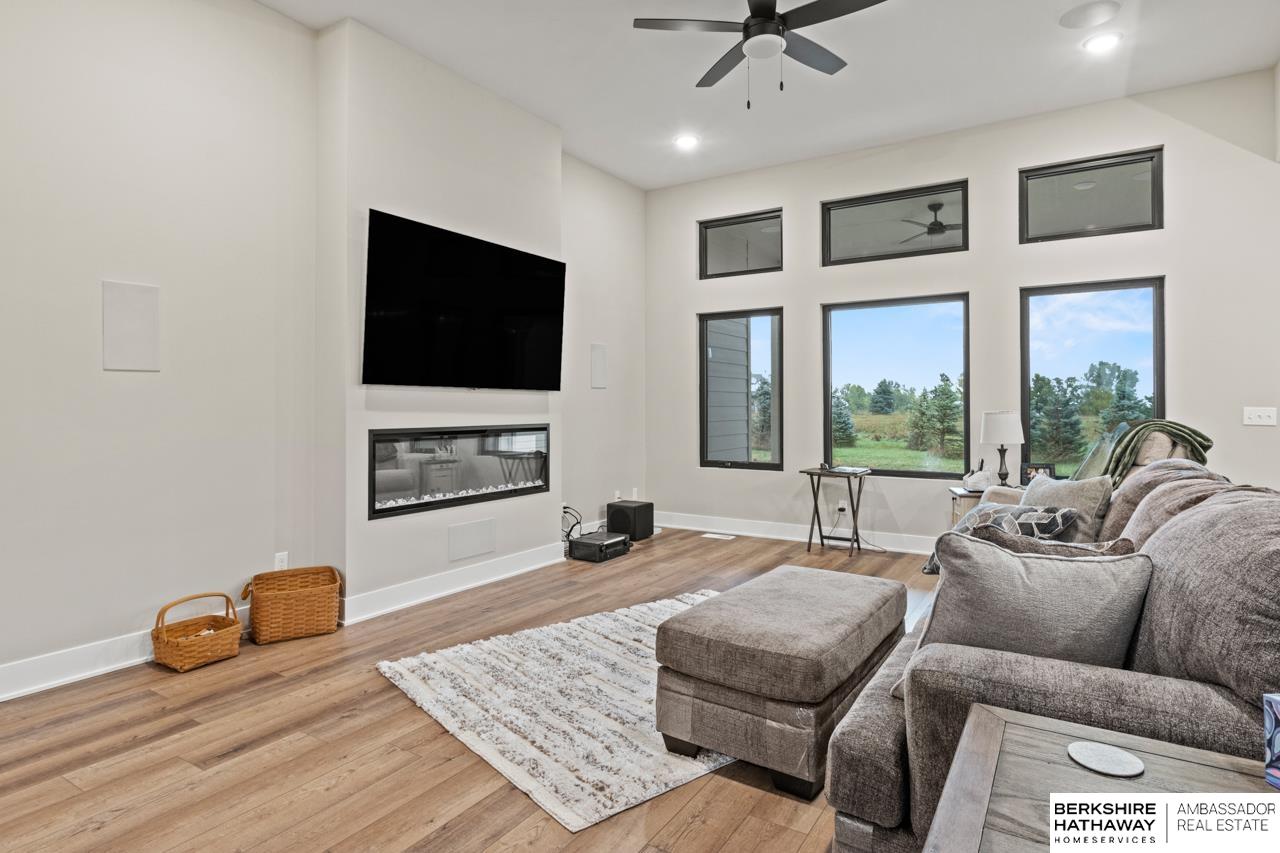 Blair, Nebraska 68008, United States, 4 Bedrooms Bedrooms, ,3 BathroomsBathrooms,Residential,Active,221884