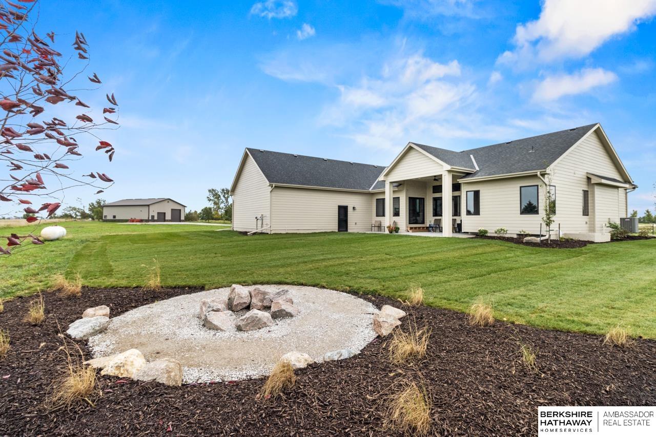 Blair, Nebraska 68008, United States, 4 Bedrooms Bedrooms, ,3 BathroomsBathrooms,Residential,Active,221884