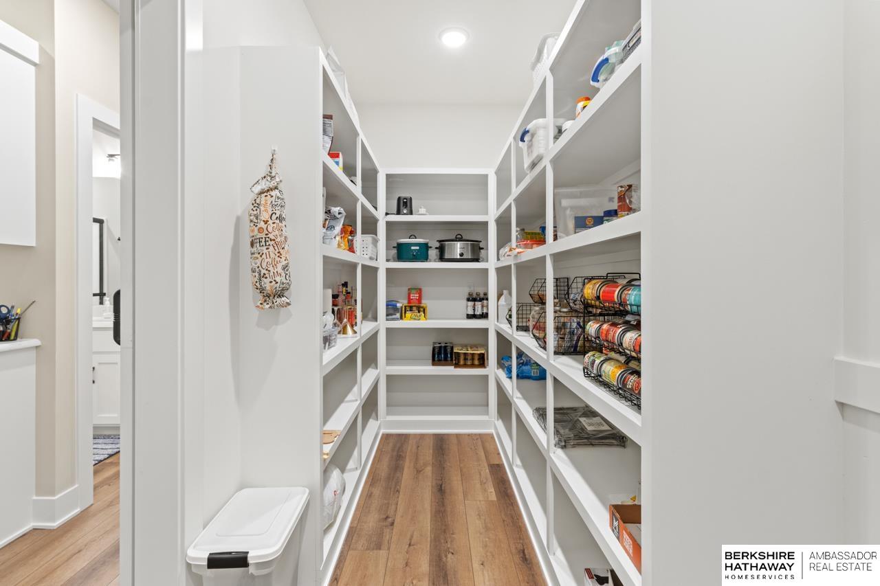 Blair, Nebraska 68008, United States, 4 Bedrooms Bedrooms, ,3 BathroomsBathrooms,Residential,Active,221884