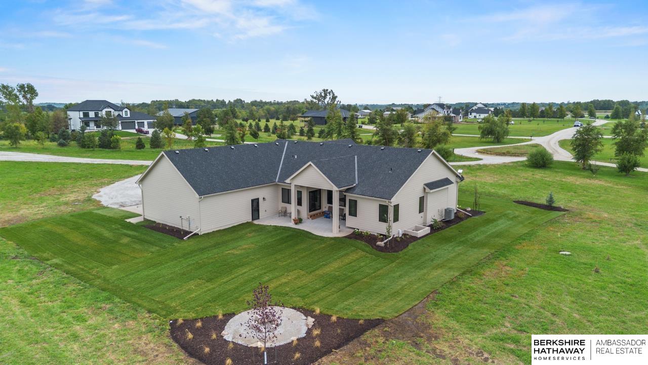 Blair, Nebraska 68008, United States, 4 Bedrooms Bedrooms, ,3 BathroomsBathrooms,Residential,Active,221884