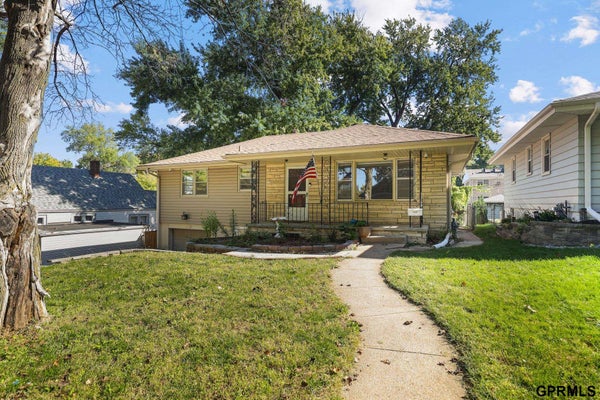 2929 N 55TH ST, OMAHA, NE 68104 - Image 7c82c2713f928bc18eb7fe2fb23bf09f/1301402953
