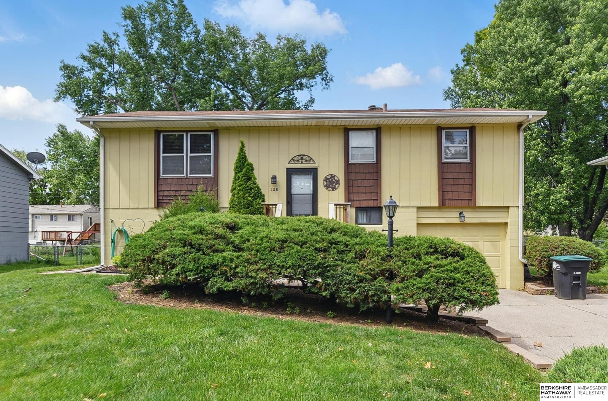 Omaha, Nebraska 68154, United States, 3 Bedrooms Bedrooms, ,2 BathroomsBathrooms,Residential,Pending,136923 Omaha, Nebraska 68154, United States, 3 Bedrooms Bedrooms, ,2 BathroomsBathrooms,Residential,Pending,136923