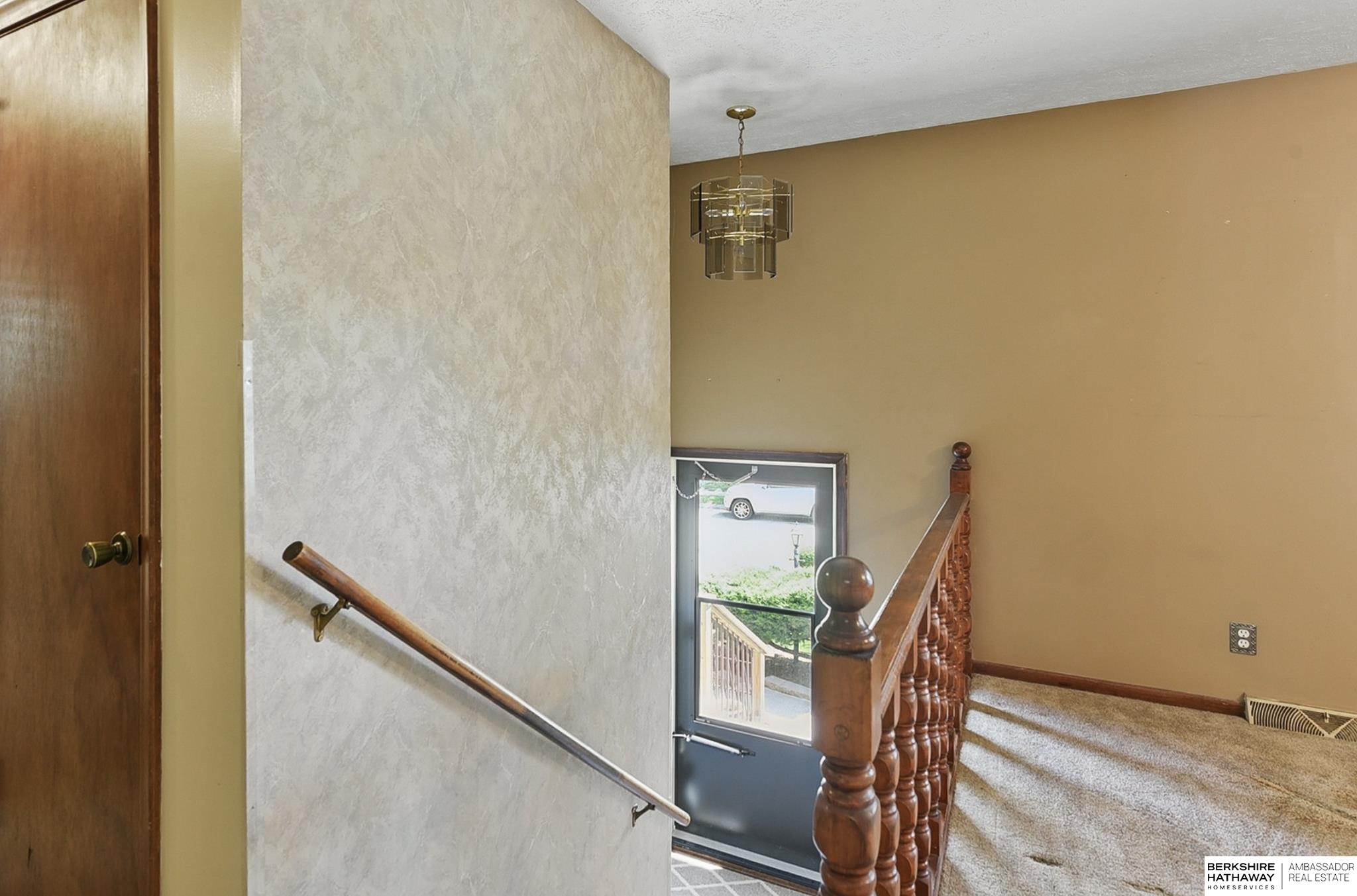 Omaha, Nebraska 68154, United States, 3 Bedrooms Bedrooms, ,2 BathroomsBathrooms,Residential,Pending,136923