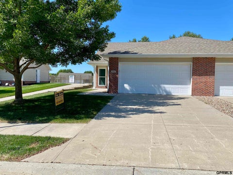 Photo of 1816 N 175th Plaza, Omaha, NE 68118 (MLS # 22626202)