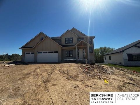 Photo of 21801 Parkview Drive, Gretna, NE 68028 (MLS # 22610972)