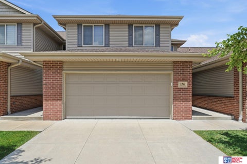Photo of 3912 Pablo Lane, Lincoln, NE 68516 (MLS # 22619450)