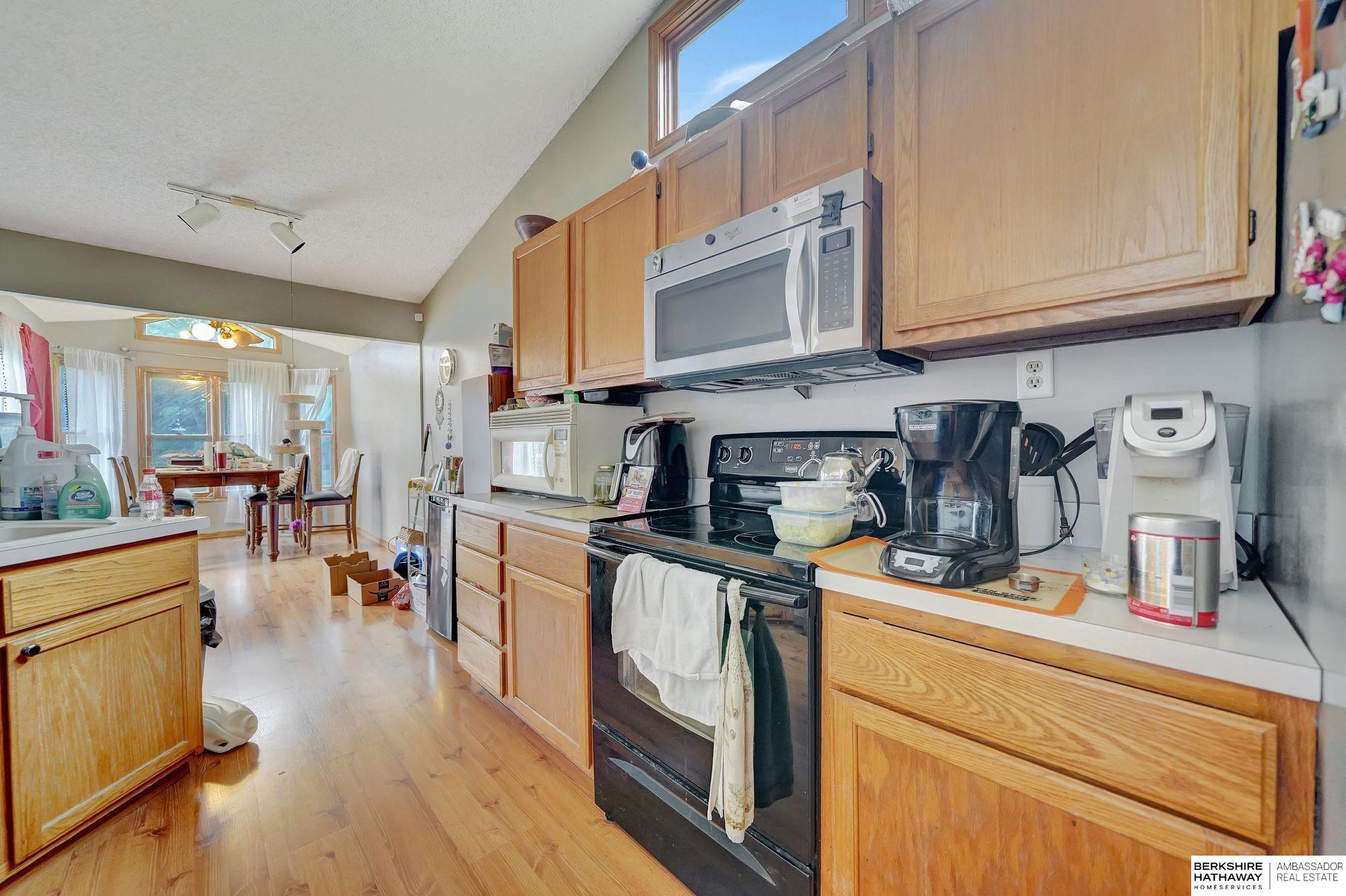 Lincoln, Nebraska 68512, United States, 3 Bedrooms Bedrooms, ,2 BathroomsBathrooms,Residential,Active,224615