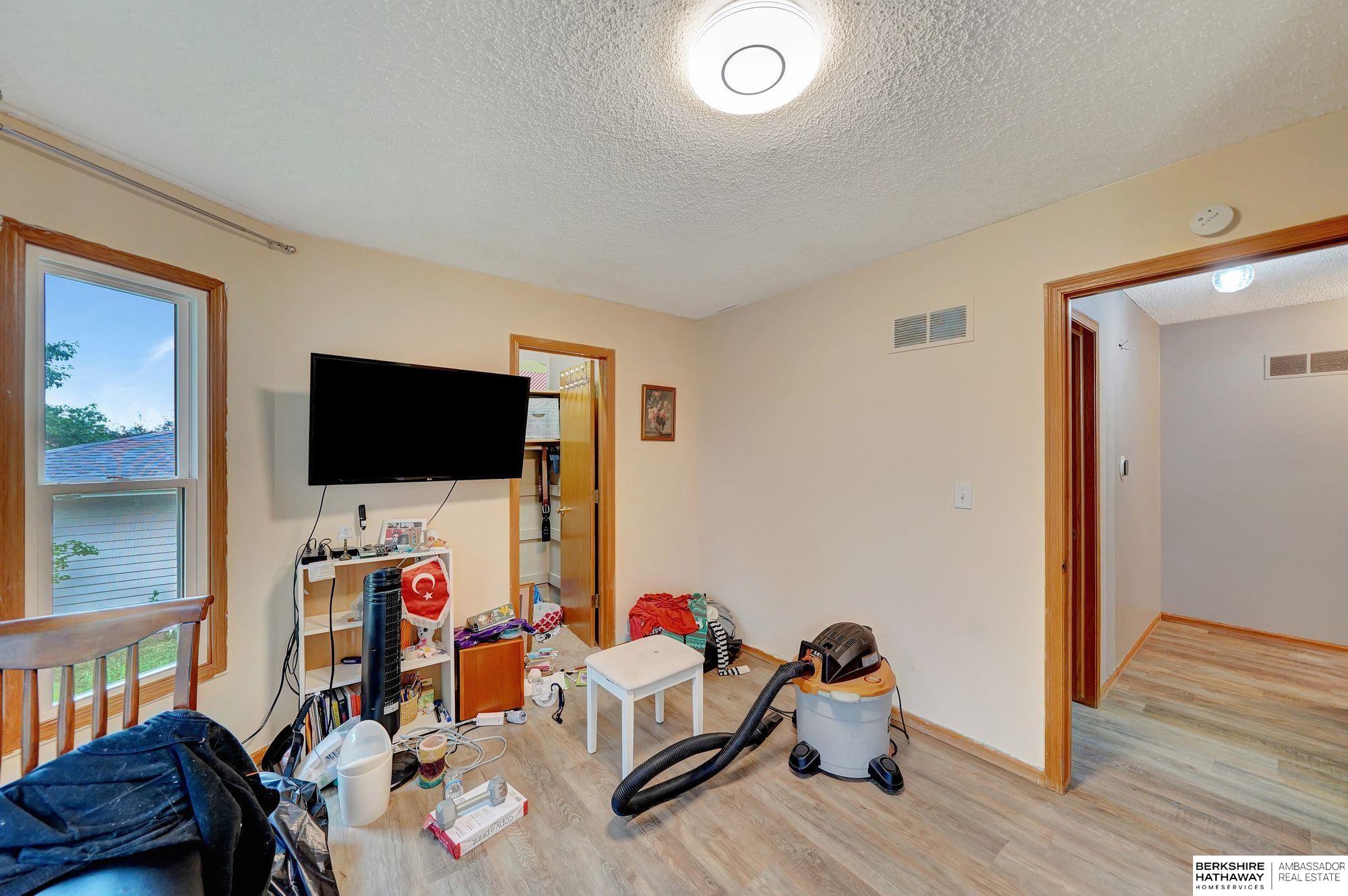 Lincoln, Nebraska 68512, United States, 3 Bedrooms Bedrooms, ,2 BathroomsBathrooms,Residential,Active,224615