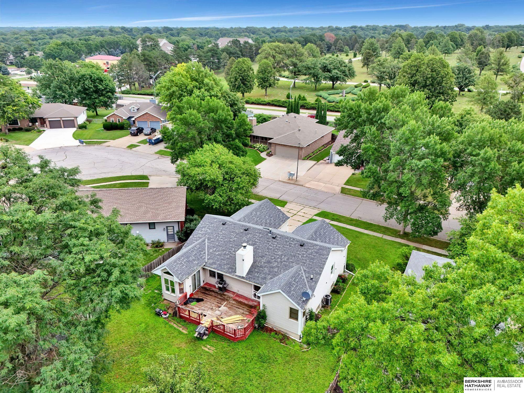 Lincoln, Nebraska 68512, United States, 3 Bedrooms Bedrooms, ,2 BathroomsBathrooms,Residential,Active,224615