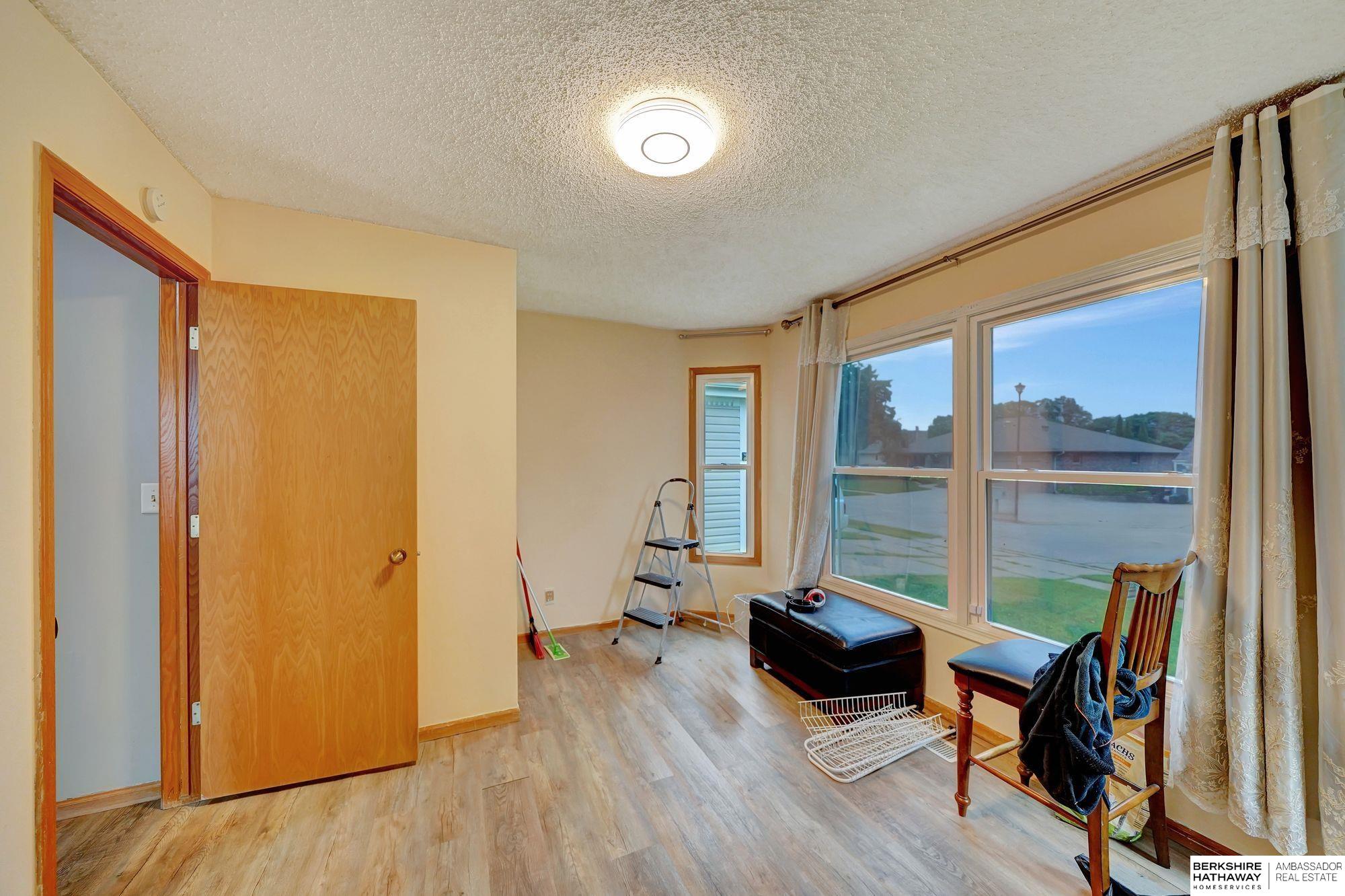 Lincoln, Nebraska 68512, United States, 3 Bedrooms Bedrooms, ,2 BathroomsBathrooms,Residential,Active,224615