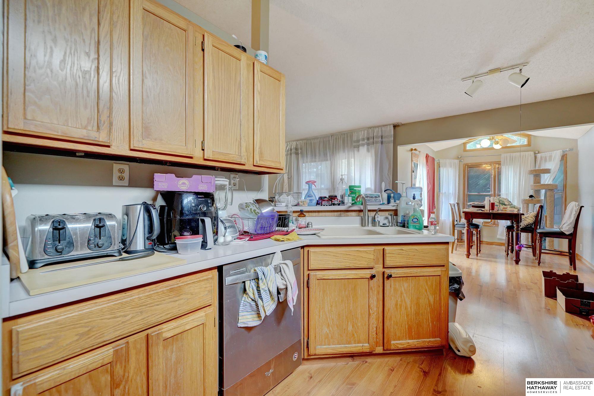 Lincoln, Nebraska 68512, United States, 3 Bedrooms Bedrooms, ,2 BathroomsBathrooms,Residential,Active,224615