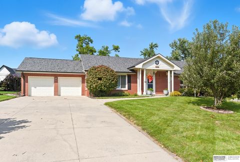 Photo of 1524 S 126th Street, Omaha, NE 68144 (MLS # 22607932)