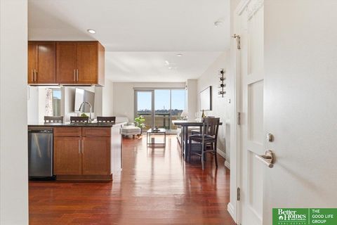 Photo of 3200 Farnam Court #3707, Omaha, NE 68131 (MLS # 22607991)