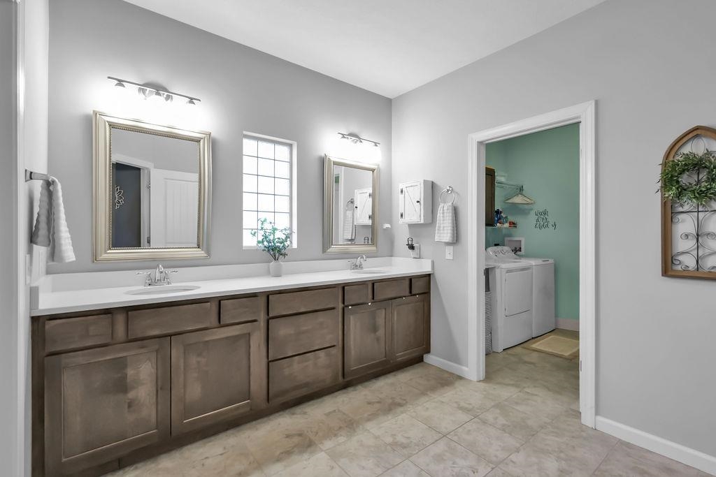 Bellevue, Nebraska 68123, United States, 4 Bedrooms Bedrooms, ,3 BathroomsBathrooms,Residential,Active,146965