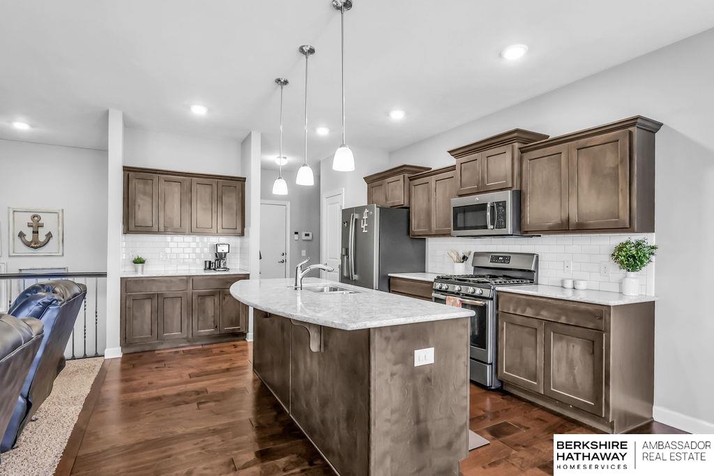 Bellevue, Nebraska 68123, United States, 4 Bedrooms Bedrooms, ,3 BathroomsBathrooms,Residential,Active,146965