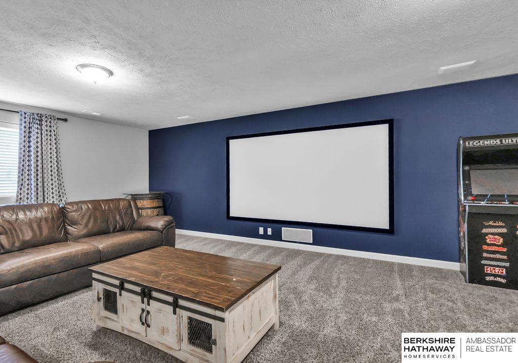 Bellevue, Nebraska 68123, United States, 4 Bedrooms Bedrooms, ,3 BathroomsBathrooms,Residential,Active,146965