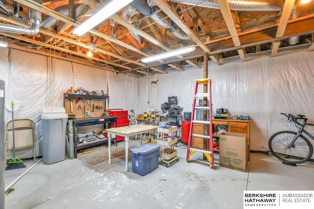 Bellevue, Nebraska 68123, United States, 4 Bedrooms Bedrooms, ,3 BathroomsBathrooms,Residential,Active,146965