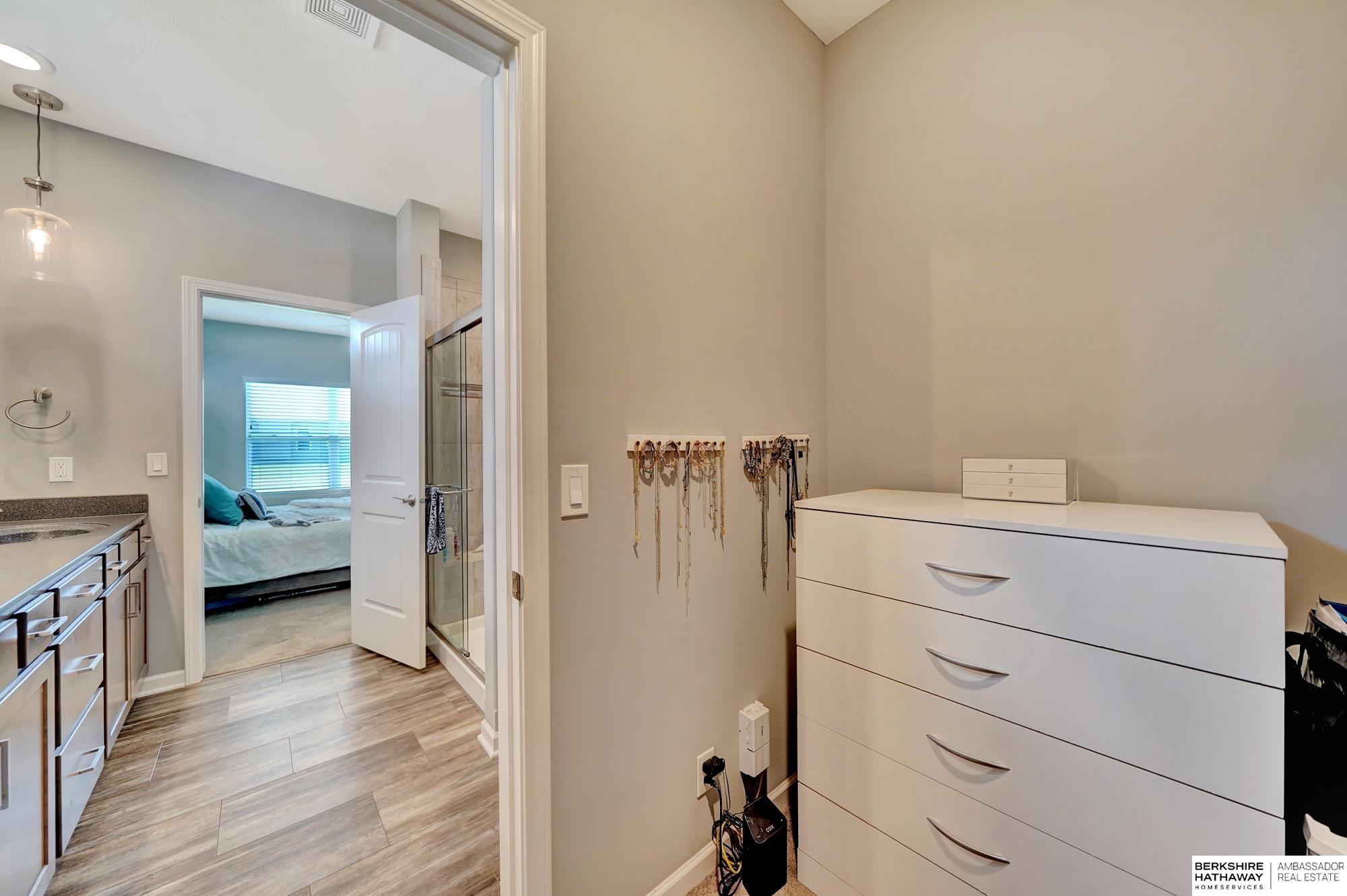 Papillion, Nebraska 68046, United States, 4 Bedrooms Bedrooms, ,3 BathroomsBathrooms,Residential,Active,181658