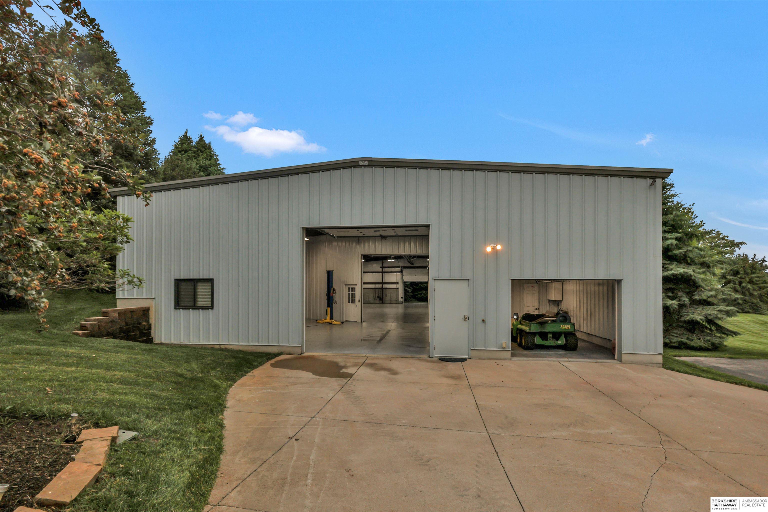 Valley, Nebraska 68064, United States, 4 Bedrooms Bedrooms, ,4 BathroomsBathrooms,Residential,Active,127093