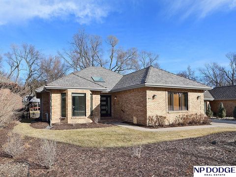Photo of 11342 Pine Street, Omaha, NE 68144 (MLS # 22603532)