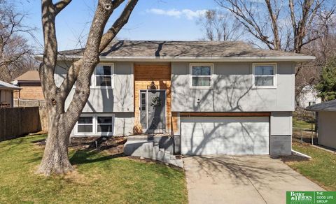 Photo of 5410 Covey Court, Lincoln, NE 68516 (MLS # 22606656)