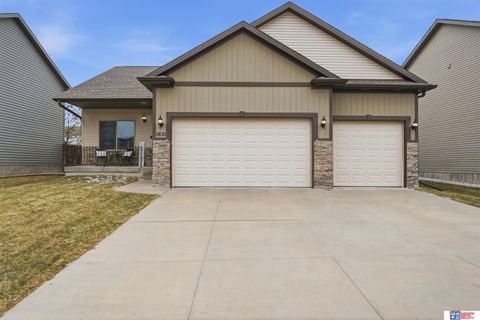 Photo of 1631 Torreys Drive, Lincoln, NE 68521 (MLS # 22607093)