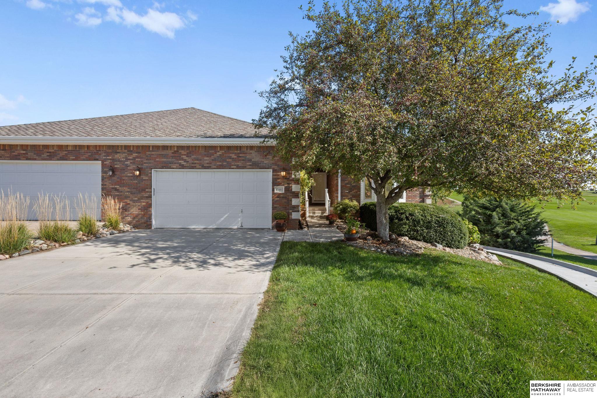 Omaha, Nebraska 68136, United States, 3 Bedrooms Bedrooms, ,3 BathroomsBathrooms,Residential,Active,219347