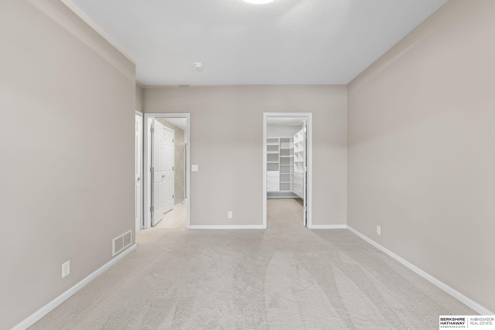 Omaha, Nebraska 68136, United States, 3 Bedrooms Bedrooms, ,3 BathroomsBathrooms,Residential,Active,219347