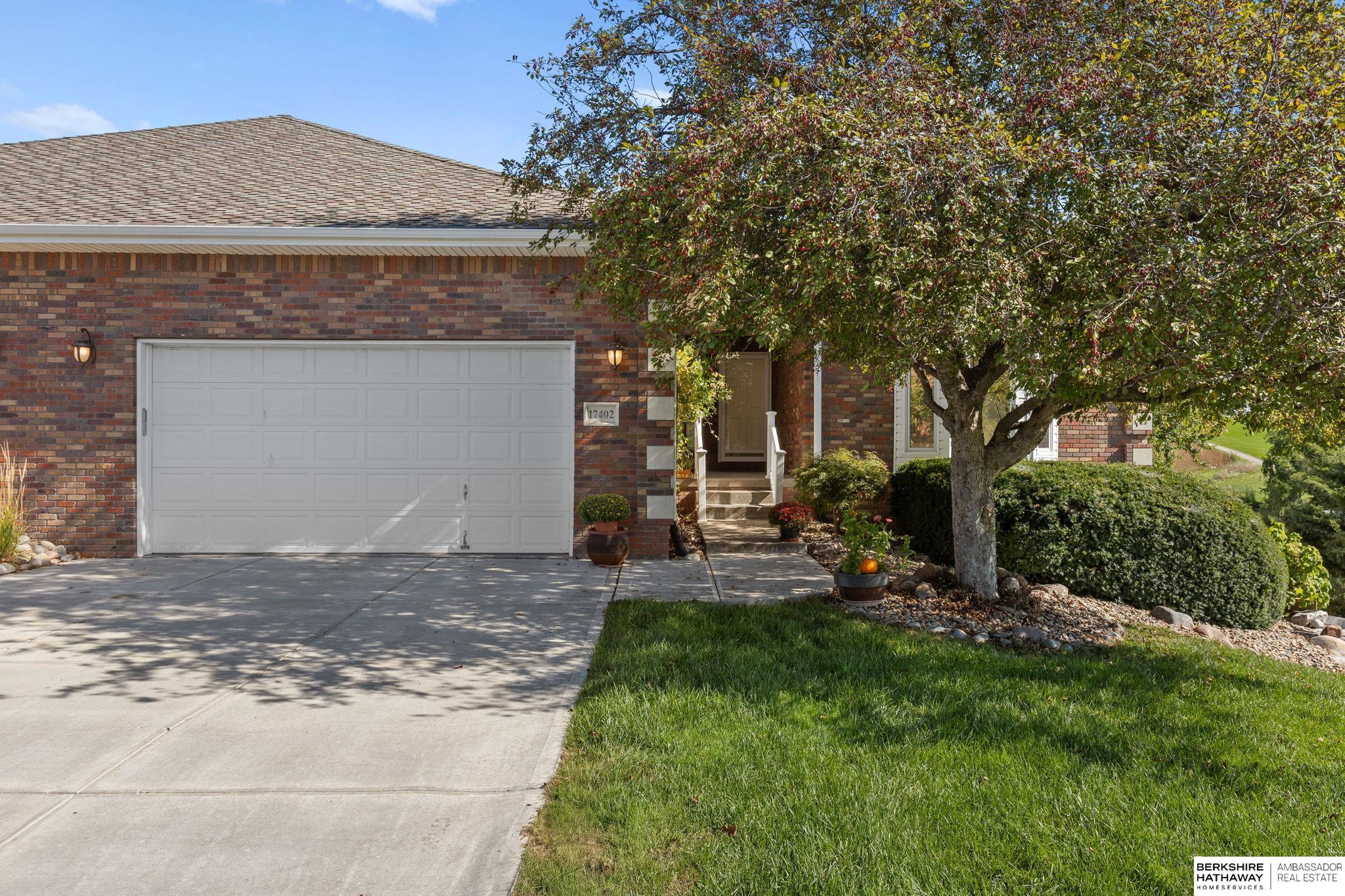 Omaha, Nebraska 68136, United States, 3 Bedrooms Bedrooms, ,3 BathroomsBathrooms,Residential,Active,219347