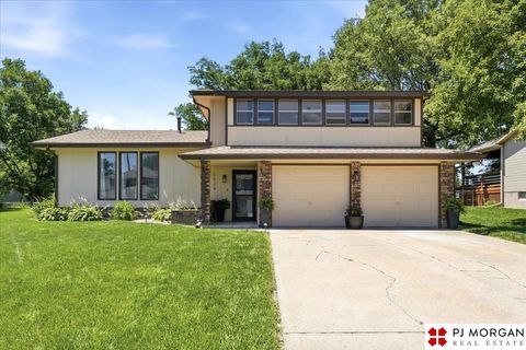 Photo of 5524 S 151st Street, Omaha, NE 68137 (MLS # 22617181)