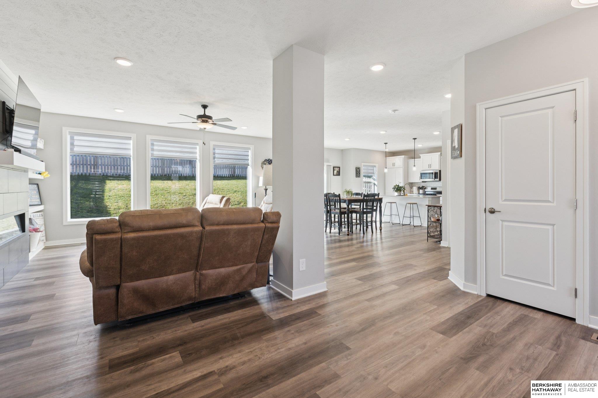 Gretna, Nebraska 68028, United States, 4 Bedrooms Bedrooms, ,2 BathroomsBathrooms,Residential,Active,244267