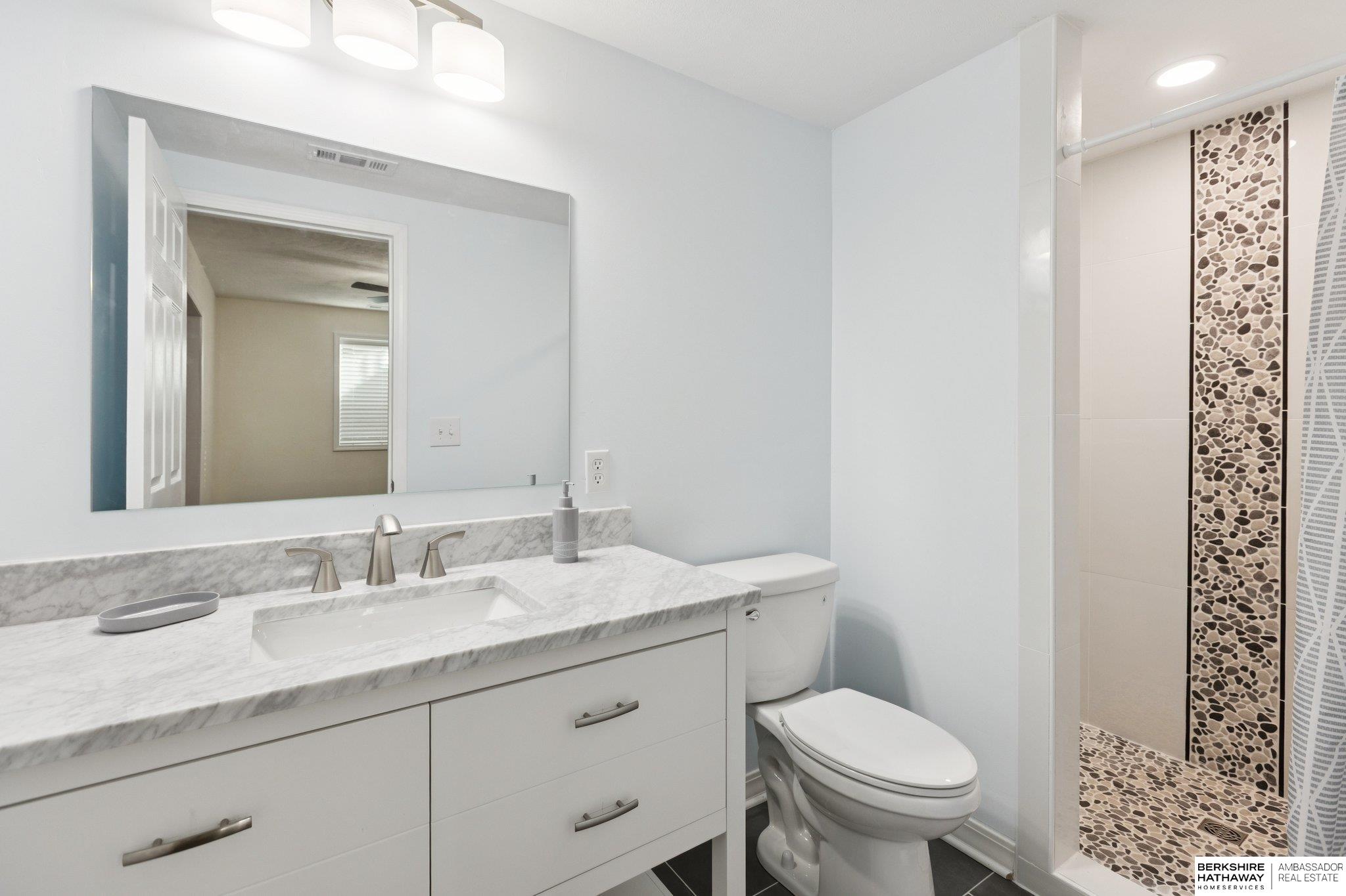 Gretna, Nebraska 68028, United States, 4 Bedrooms Bedrooms, ,2 BathroomsBathrooms,Residential,Active,244267