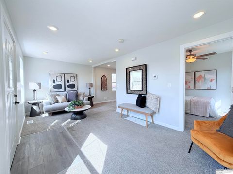 Photo of 4360 Laurel Avenue, Omaha, NE 68111 (MLS # 22608498)