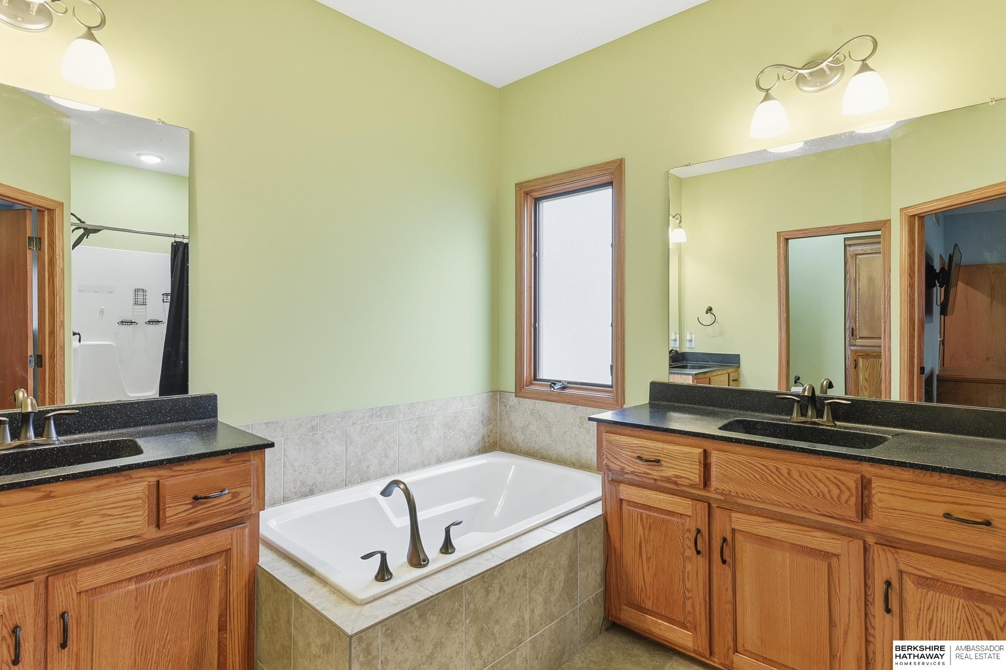 Blair, Nebraska 68008, United States, 4 Bedrooms Bedrooms, ,3 BathroomsBathrooms,Residential,Active,240926