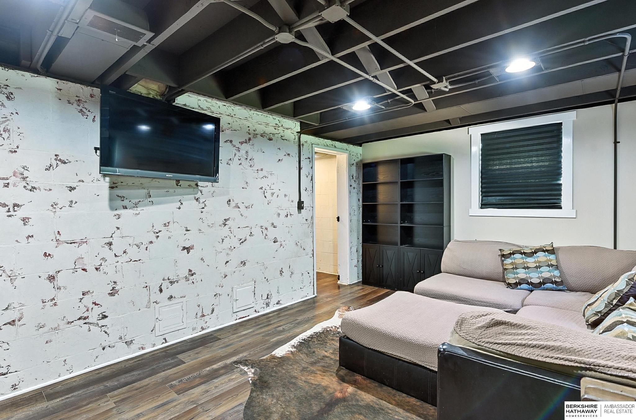 Omaha, Nebraska 68104, United States, 3 Bedrooms Bedrooms, ,2 BathroomsBathrooms,Residential,Active,178141