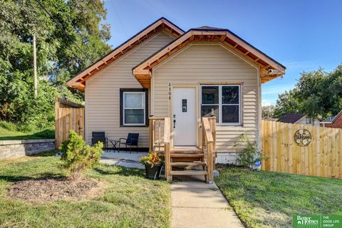 Photo of 2308 Bancroft Street, Omaha, NE 68108 (MLS # 22525576)