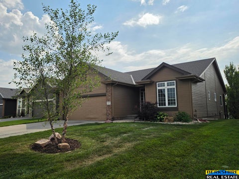Photo of 4276 N 176 Avenue, Omaha, NE 68116 (MLS # 22620588)