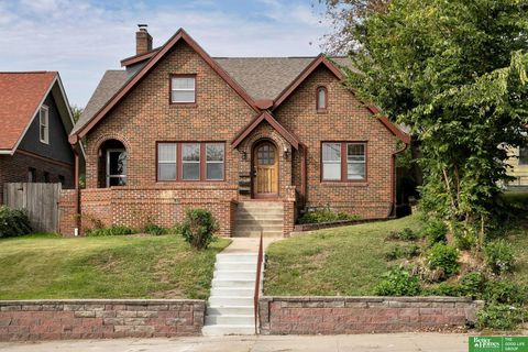 Photo of 1112 S 60th Street, Omaha, NE 68106 (MLS # 22528570)