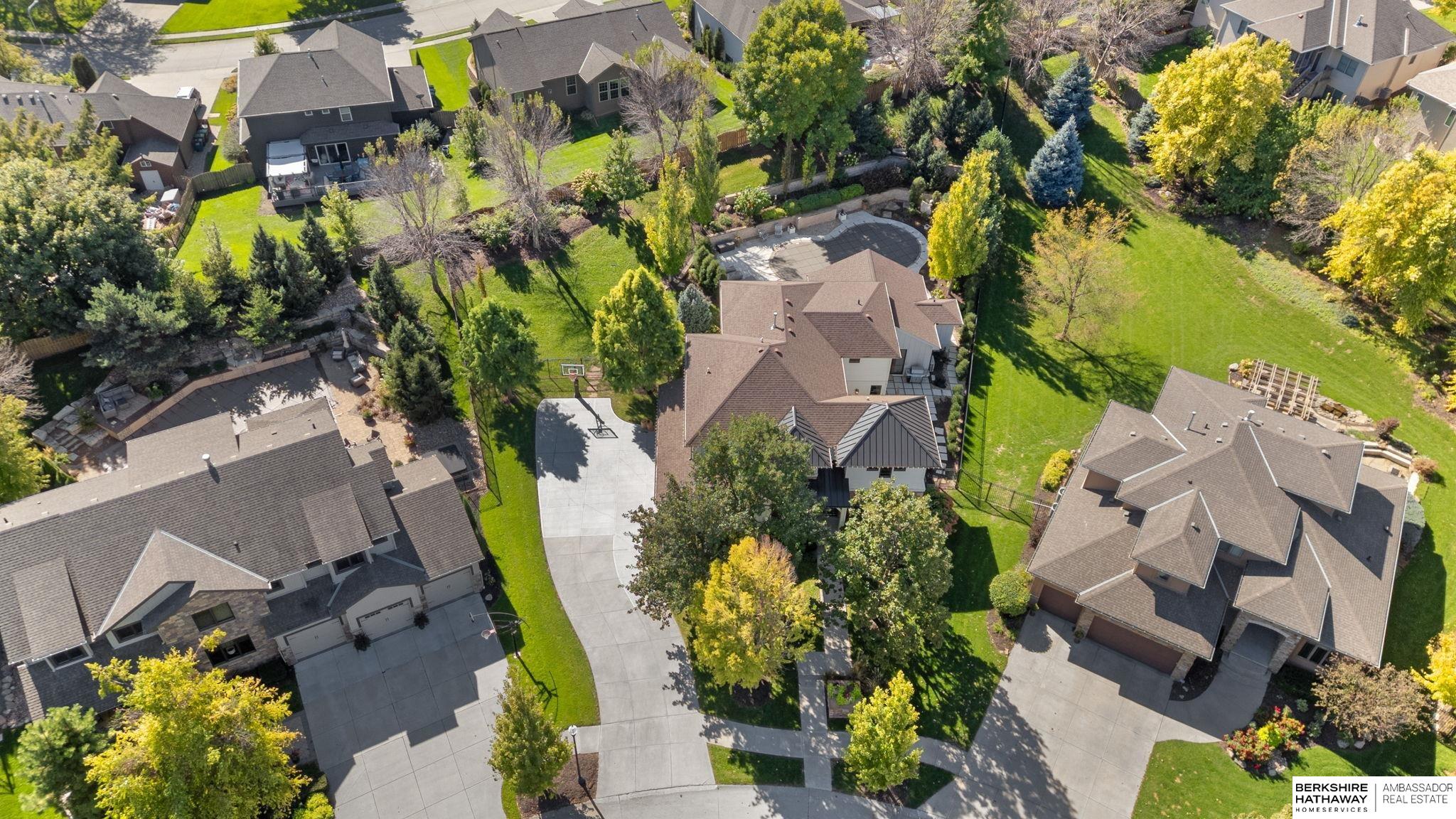 Omaha, Nebraska 68130, United States, 5 Bedrooms Bedrooms, ,5 BathroomsBathrooms,Residential,Active,229175